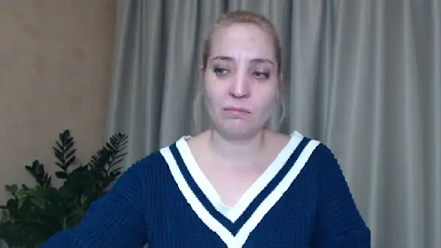 Snapshot of sweetpussy chatting on January 12, 2025, 5:33 pm sweetpussy online show from January 12, 2025, 5:33 pm