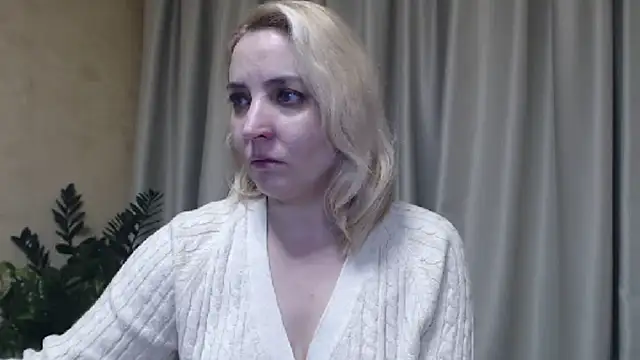 Snapshot of sweetpussy chatting on January 28, 2025, 4:52 pm sweetpussy online show from January 28, 2025, 4:52 pm