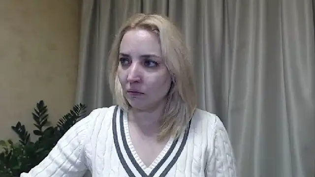 Snapshot of sweetpussy chatting on February 8, 2025, 11:33 am sweetpussy online show from February 8, 2025, 11:33 am