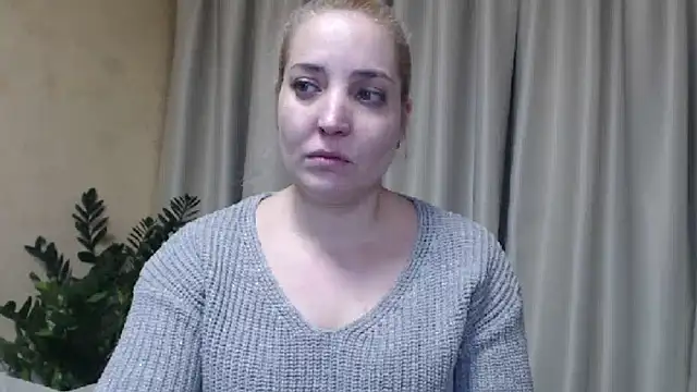 Snapshot of sweetpussy chatting on February 12, 2025, 5:16 pm sweetpussy online show from February 12, 2025, 5:16 pm