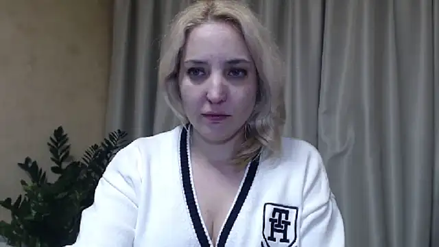 Snapshot of sweetpussy chatting on February 13, 2025, 2:31 pm sweetpussy online show from February 13, 2025, 2:31 pm