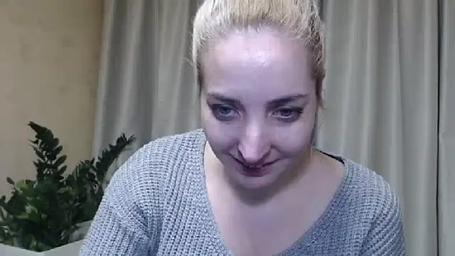 Snapshot of sweetpussy chatting on February 22, 2025, 5:35 pm sweetpussy online show from February 22, 2025, 5:35 pm