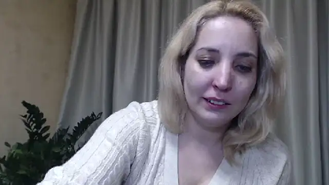 Snapshot of sweetpussy chatting on March 15, 2025, 2:55 pm sweetpussy online show from March 15, 2025, 2:55 pm