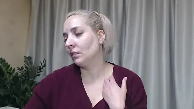 Snapshot of sweetpussy chatting on October 2, 2025, 3:19 pm sweetpussy online show from October 2, 2025, 3:19 pm