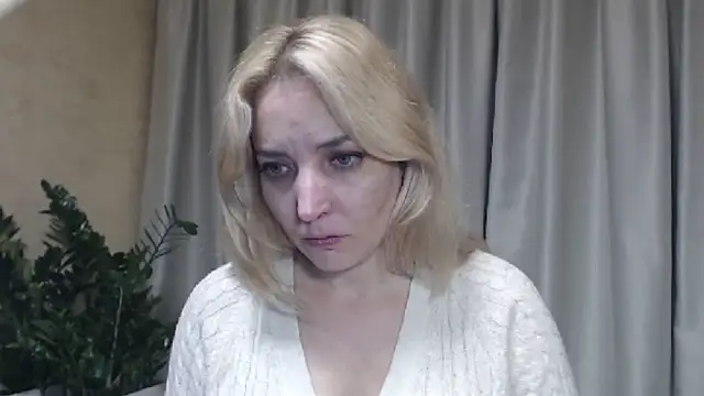 Snapshot of sweetpussy chatting on October 14, 2025, 3:57 pm sweetpussy online show from October 14, 2025, 3:57 pm