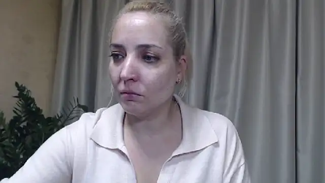 Snapshot of sweetpussy chatting on October 29, 2025, 3:58 pm sweetpussy online show from October 29, 2025, 3:58 pm