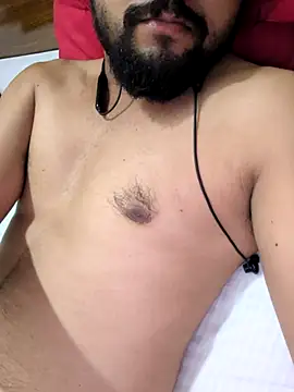 sexytomdev online show from April 7, 2026, 3:45 pm