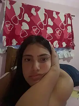 Snapshot of _Laurentt_ chatting on January 15, 2026, 10:35 pm Laurentt online show from January 15, 2026, 10:35 pm