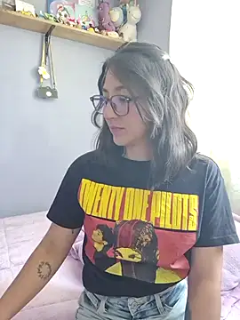 Snapshot of SabrinaLu_ chatting on February 18, 2026, 7:21 pm SabrinaLu online show from February 18, 2026, 7:21 pm