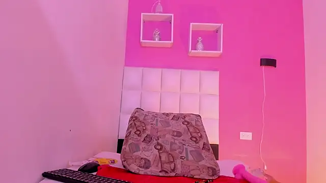 Melanny hot69 online show from February 14, 2026, 8:27 pm