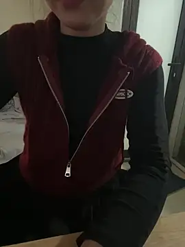 -Moon-20 online show from January 10, 2026, 5:53 am