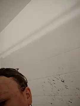 SpiderRose online show from February 21, 2026, 2:18 pm