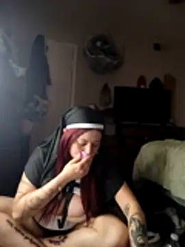 SpiderRose online show from April 4, 2026, 5:43 pm