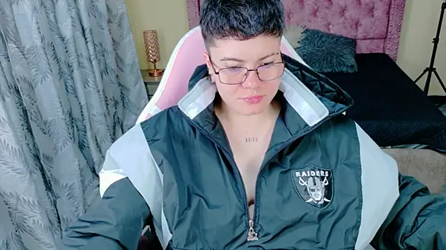 geminis xxx online show from May 9, 2026, 4:39 am