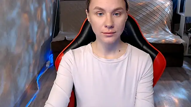 MiaBun1 online show from March 18, 2026, 4:04 am