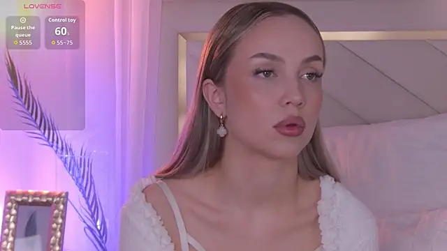 AnnaRow online show from January 12, 2026, 6:51 am