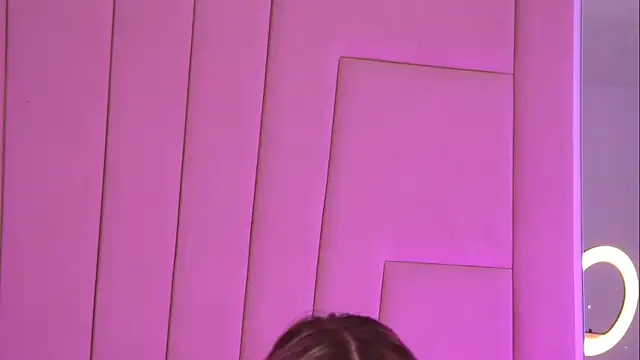 Snapshot of AnnaRow chatting on February 7, 2026, 3:54 am AnnaRow online show from February 7, 2026, 3:54 am