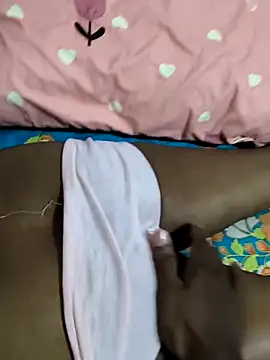 Snapshot of BadAhkm chatting on December 22, 2025, 1:52 pm BadAhkm online show from December 22, 2025, 1:52 pm