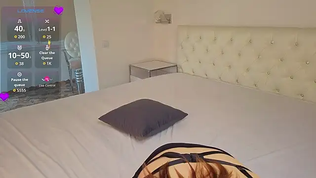 EvaaAnderson online show from March 15, 2026, 5:13 am