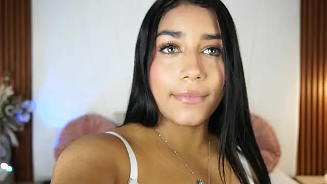 SaraJonesxx online show from January 9, 2026, 7:15 pm