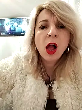 AhlyssaLove1155 online show from February 22, 2026, 3:43 pm