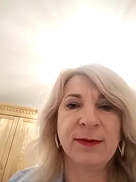 Snapshot of AhlyssaLove1155 chatting on March 16, 2026, 3:12 am AhlyssaLove1155 online show from March 16, 2026, 3:12 am