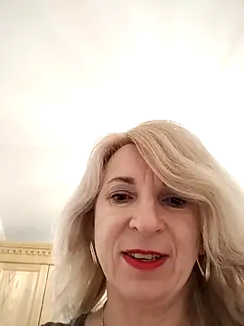 Snapshot of AhlyssaLove1155 chatting on March 16, 2026, 4:55 pm AhlyssaLove1155 online show from March 16, 2026, 4:55 pm