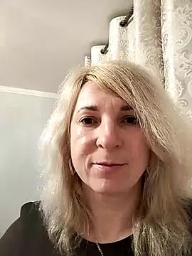 Snapshot of AhlyssaLove1155 chatting on March 25, 2026, 5:41 pm AhlyssaLove1155 online show from March 25, 2026, 5:41 pm