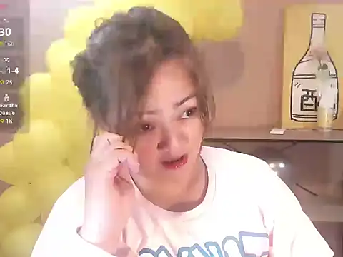 Snapshot of seeyou_2morrow chatting on February 18, 2026, 10:28 pm seeyou 2morrow online show from February 18, 2026, 10:28 pm