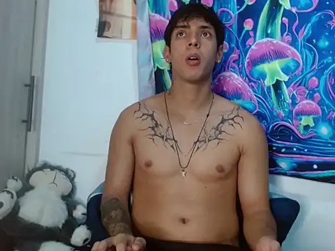 Snapshot of Wolf_light chatting on January 13, 2026, 12:16 am Wolf light online show from January 13, 2026, 12:16 am