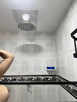 Snapshot of Estefania_Velez chatting on March 10, 2026, 6:02 pm Estefania Velez online show from March 10, 2026, 6:02 pm