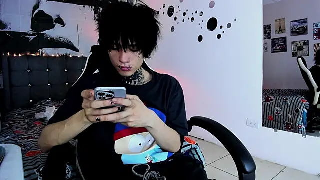 koryu skull online show from February 19, 2026, 7:21 pm