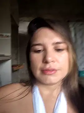 Snapshot of Charlott_smi chatting on April 15, 2026, 6:15 pm Charlott smi online show from April 15, 2026, 6:15 pm