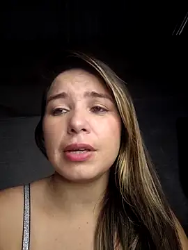 Snapshot of Charlott_smi chatting on April 18, 2026, 6:01 pm Charlott smi online show from April 18, 2026, 6:01 pm