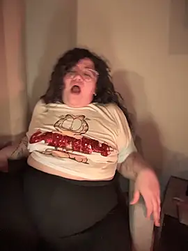 VanesssaMilf  online show from December 21, 2025, 11:45 pm