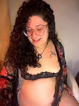 Snapshot of VanesssaMilf_ chatting on March 11, 2026, 3:01 am VanesssaMilf online show from March 11, 2026, 3:01 am