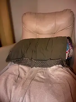 Snapshot of VanesssaMilf_ chatting on March 19, 2026, 4:27 am VanesssaMilf online show from March 19, 2026, 4:27 am