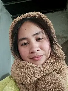 Snapshot of Him_MountainGirl chatting on January 16, 2026, 1:15 pm Him MountainGirl online show from January 16, 2026, 1:15 pm