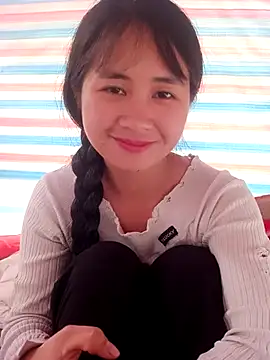 Snapshot of Him_MountainGirl chatting on February 12, 2026, 2:39 am Him MountainGirl online show from February 12, 2026, 2:39 am