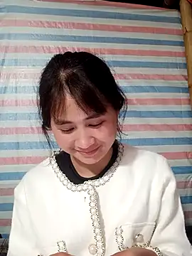 Snapshot of Him_MountainGirl chatting on February 13, 2026, 1:07 pm Him MountainGirl online show from February 13, 2026, 1:07 pm