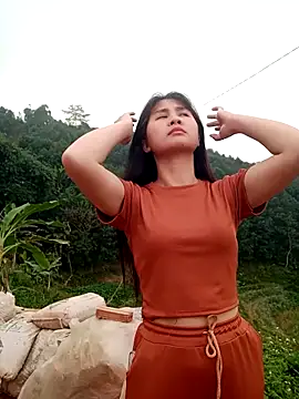 Snapshot of Him_MountainGirl chatting on February 28, 2026, 1:50 am Him MountainGirl online show from February 28, 2026, 1:50 am