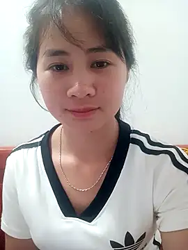 Him MountainGirl online show from April 16, 2026, 4:57 am