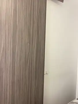 Goldenknight33 online show from April 7, 2026, 2:28 pm