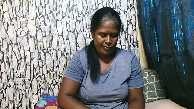 Snapshot of Exotic_indian95 chatting on February 1, 2026, 6:50 pm Exotic indian95 online show from February 1, 2026, 6:50 pm