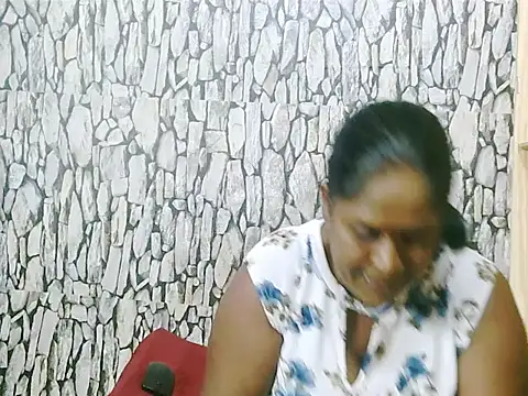 Snapshot of Exotic_indian95 chatting on February 10, 2026, 4:00 pm Exotic indian95 online show from February 10, 2026, 4:00 pm