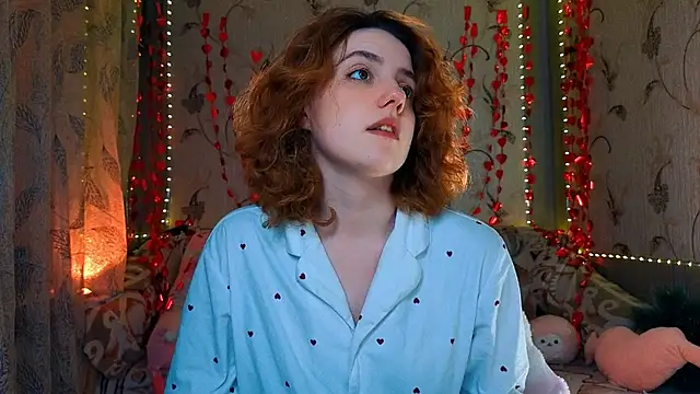 Snapshot of Ari_Meow chatting on March 26, 2026, 7:30 pm Ari Meow online show from March 26, 2026, 7:30 pm