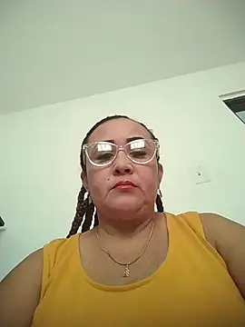 Snapshot of Nini_Love_ chatting on January 15, 2026, 2:54 pm Nini Love online show from January 15, 2026, 2:54 pm