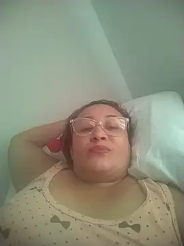 Snapshot of Nini_Love_ chatting on January 31, 2026, 8:51 pm Nini Love online show from January 31, 2026, 8:51 pm