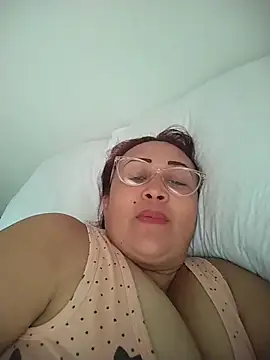 Snapshot of Nini_Love_ chatting on February 22, 2026, 7:56 pm Nini Love online show from February 22, 2026, 7:56 pm