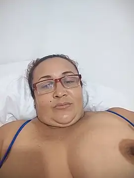 Snapshot of Nini_Love_ chatting on March 3, 2026, 4:29 am Nini Love online show from March 3, 2026, 4:29 am